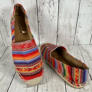 Minnetonka Serape Bohemian Pam Stripe Espadrille Slip On Shoe 10 PRISTINE